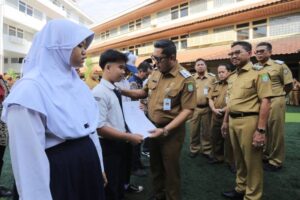 Pemkot Tangerang Lepas Calon Siswa Sekolah Rakyat 2
